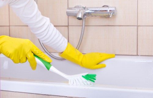 Risk assessment before end of tenancy cleaning in a home