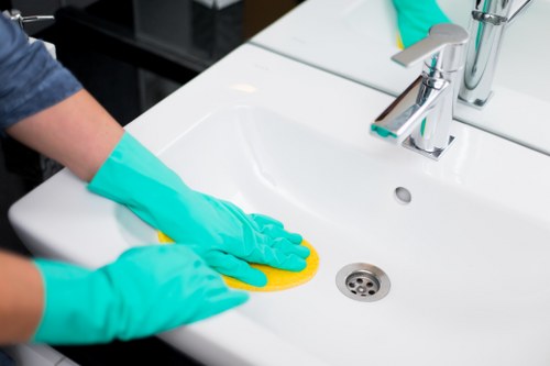 A professional approach to end of tenancy cleaning in a London property